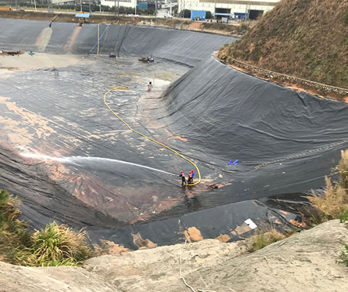 鄂温克废水池清理
